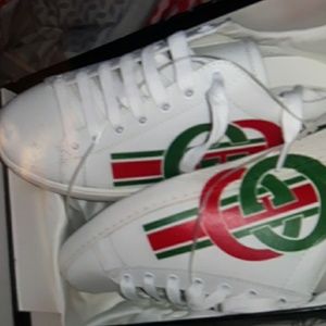 Meet your Posher, Felipe